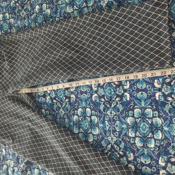 Ann Taylor Curvy Fit Crop Teal with white and pink - Picture 12 of 13